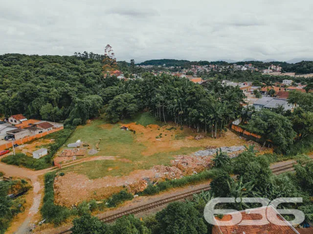 OPORTUNIDADE DE TERRENO À VENDA, NO BAIRRO PARQUE