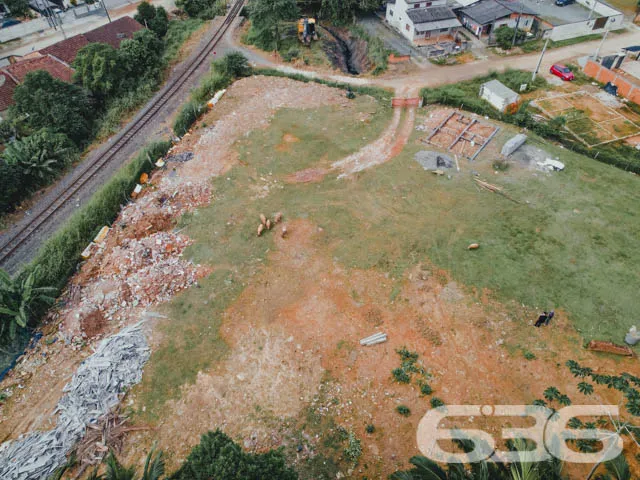 OPORTUNIDADE DE TERRENO À VENDA, NO BAIRRO PARQUE