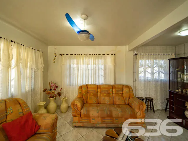 SOBRADO COM 1 SUÍTE MAIS 5 QUARTOS EM BALNEÁRIO BA