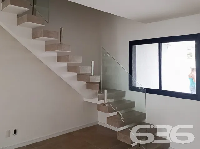 GEMINADO COM 1 SUÍTE E 2 QUARTOS NO BAIRRO BOA VIS