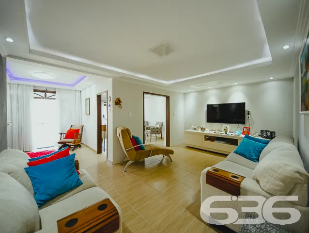 ÓTIMO IMÓVEL COM SUÍTE + 3 QUARTOS NO BAIRRO FÁTIM
