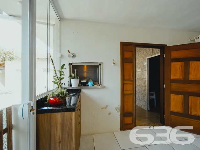 ÓTIMO IMÓVEL COM SUÍTE + 3 QUARTOS NO BAIRRO FÁTIM
