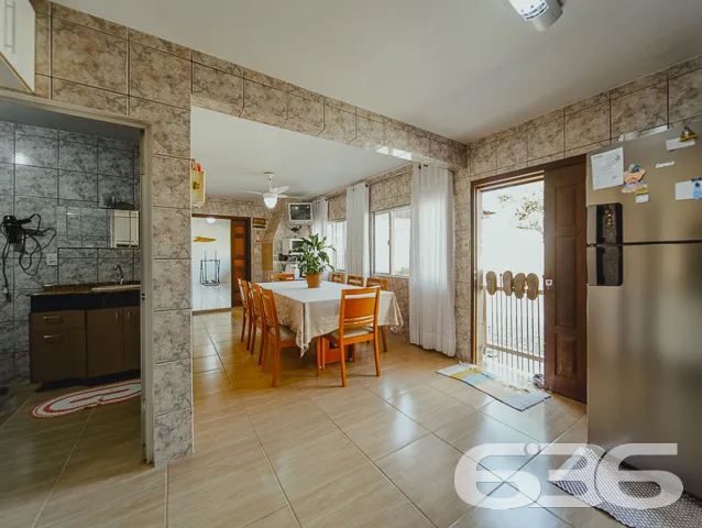 ÓTIMO IMÓVEL COM SUÍTE + 3 QUARTOS NO BAIRRO FÁTIM