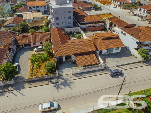 ÓTIMO IMÓVEL COM SUÍTE + 3 QUARTOS NO BAIRRO FÁTIM