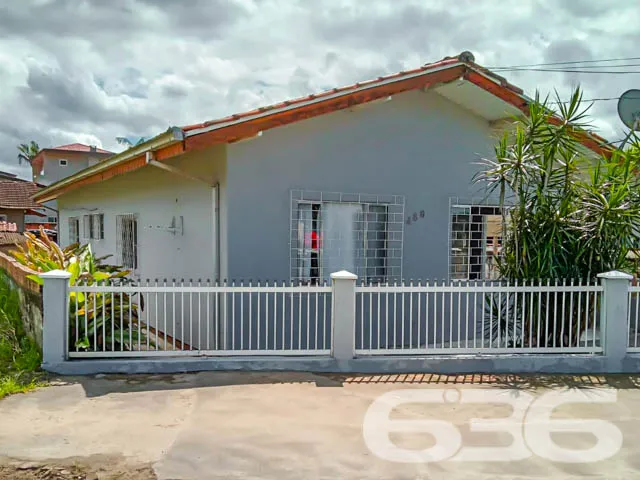 CASA COM SUĂTE + 2 QUARTOS NO BAIRRO JOĂO COSTA
E