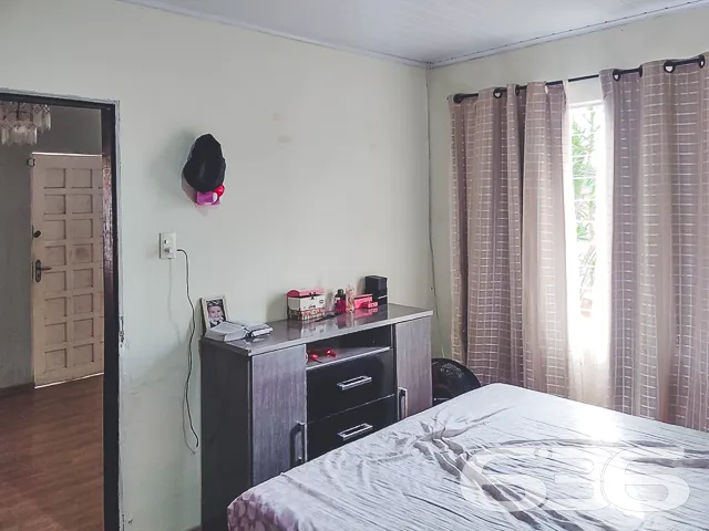 CASA COM SUĂTE + 2 QUARTOS NO BAIRRO JOĂO COSTA
E
