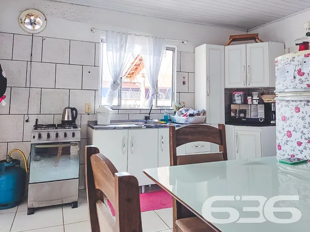 CASA COM SUĂTE + 2 QUARTOS NO BAIRRO JOĂO COSTA
E