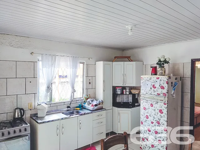 CASA COM SUĂTE + 2 QUARTOS NO BAIRRO JOĂO COSTA
E