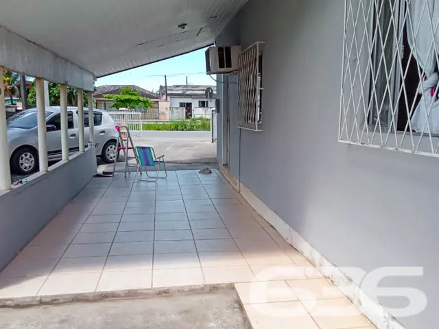 CASA COM SUĂTE + 2 QUARTOS NO BAIRRO JOĂO COSTA
E