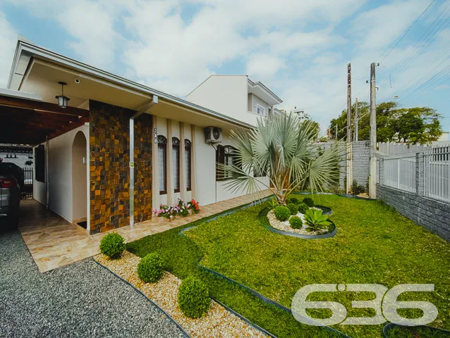 IMÓVEL COM SUÍTE + 2 QUARTOS NO BAIRRO SAGUAÇU

Es