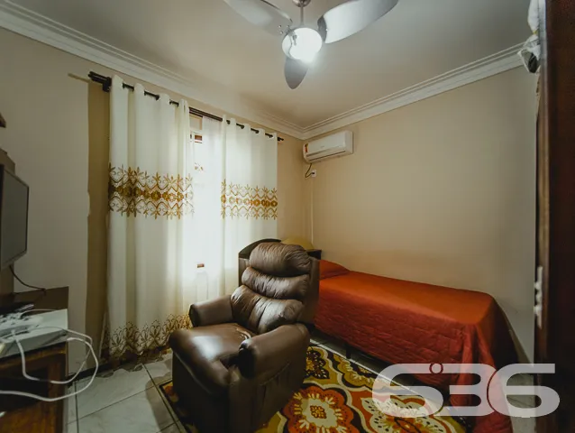 IMÓVEL COM SUÍTE + 2 QUARTOS NO BAIRRO SAGUAÇU

Es