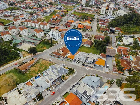 IMÓVEL COM SUÍTE + 2 QUARTOS NO BAIRRO SAGUAÇU

Es