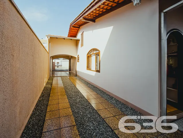 ÓTIMO IMÓVEL COM SUÍTE + 2 QUARTOS NO BAIRRO JARDI