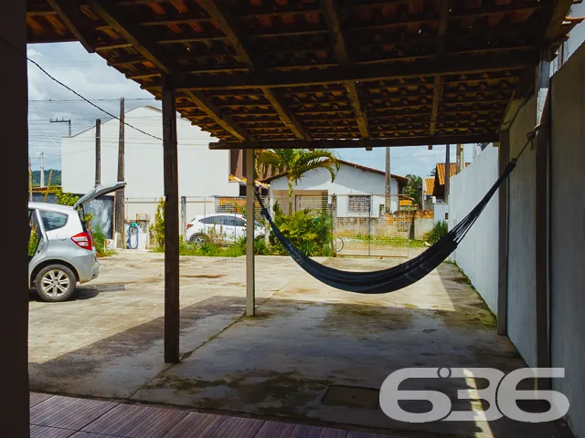 CASA COM SUÍTE + 2 QUARTOS NO BAIRRO PARANAGUAMIRI