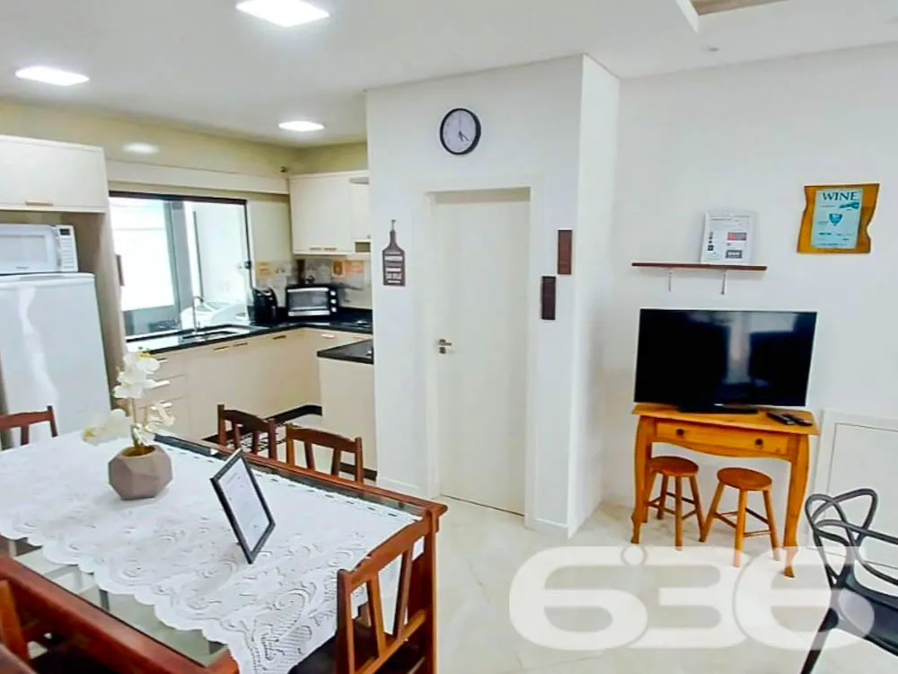 GEMINADO COM SUÍTE + 2 QUARTOS NO BAIRRO COSTEIRA 