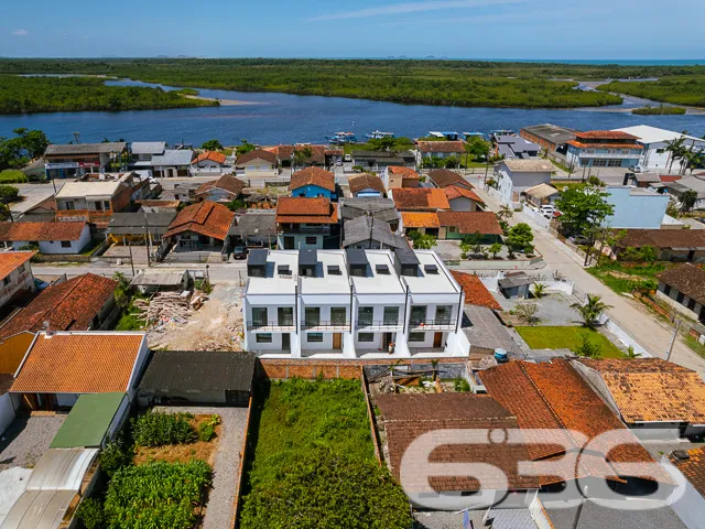 GEMINADO COM SUÍTE + 2 QUARTOS NO BAIRRO COSTEIRA 