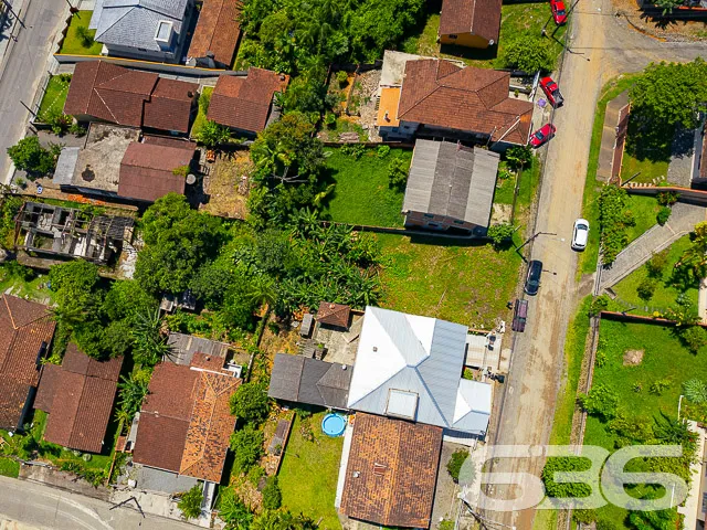 TERRENO À VENDA NO BAIRRO NOVA BRASÍLIA

Essa é um