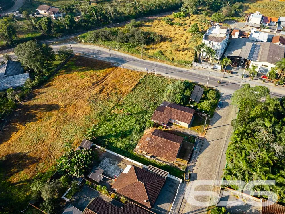 AMPLO TERRENO À VENDA NO BAIRRO NOVA BRASÍLIA
Ate