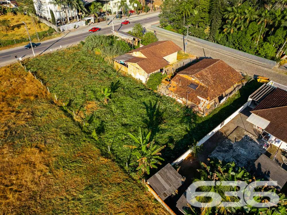 AMPLO TERRENO À VENDA NO BAIRRO NOVA BRASÍLIA
Ate