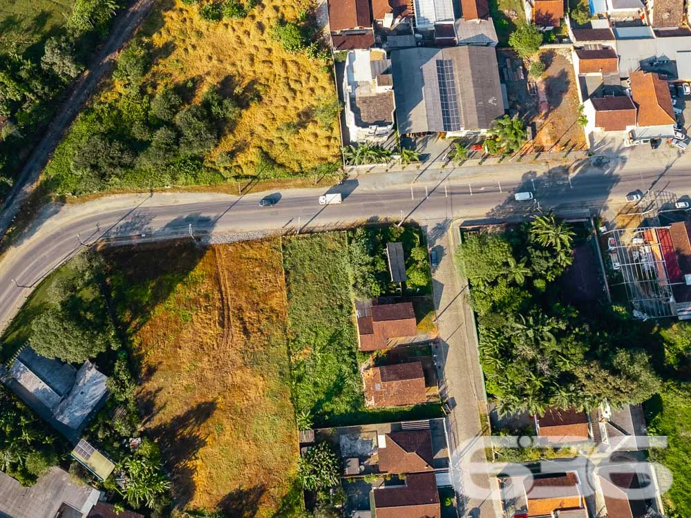 AMPLO TERRENO À VENDA NO BAIRRO NOVA BRASÍLIA
Ate