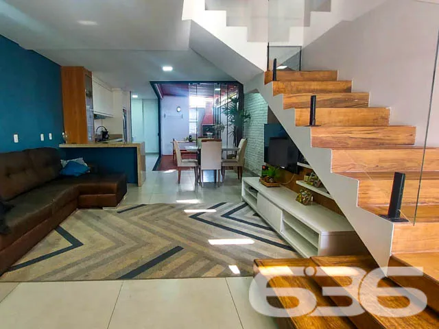 LINDO SOBRADO EM EXCELENTE LOCALIZAÇÃO NO BAIRRO S