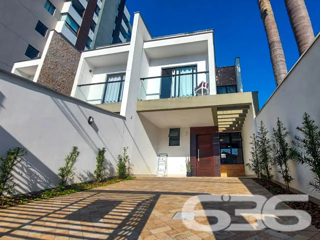 LINDO SOBRADO EM EXCELENTE LOCALIZAÇÃO NO BAIRRO S