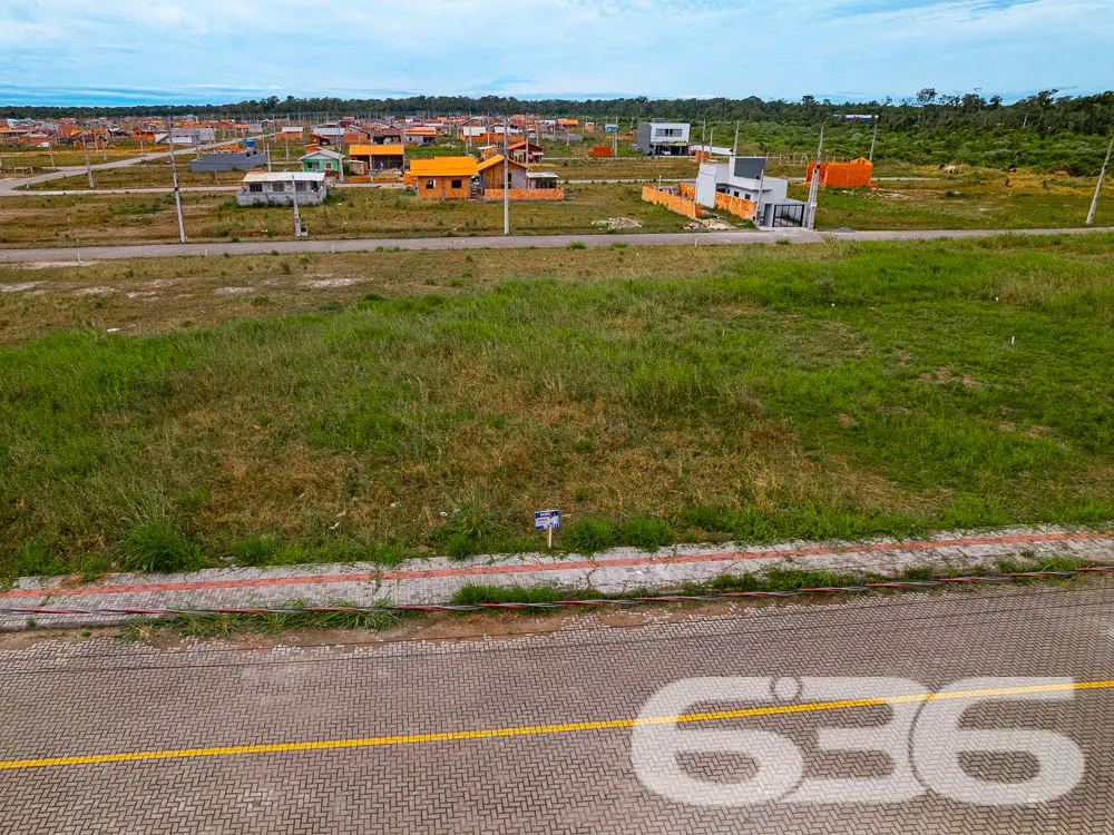 VENDE-SE TERRENO EM ARAQUARI - COLÉGIO AGRÍCOLA
I
