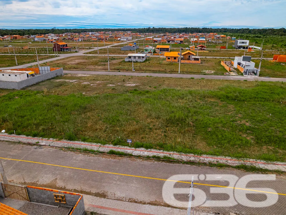 VENDE-SE TERRENO EM ARAQUARI - COLÉGIO AGRÍCOLA
I