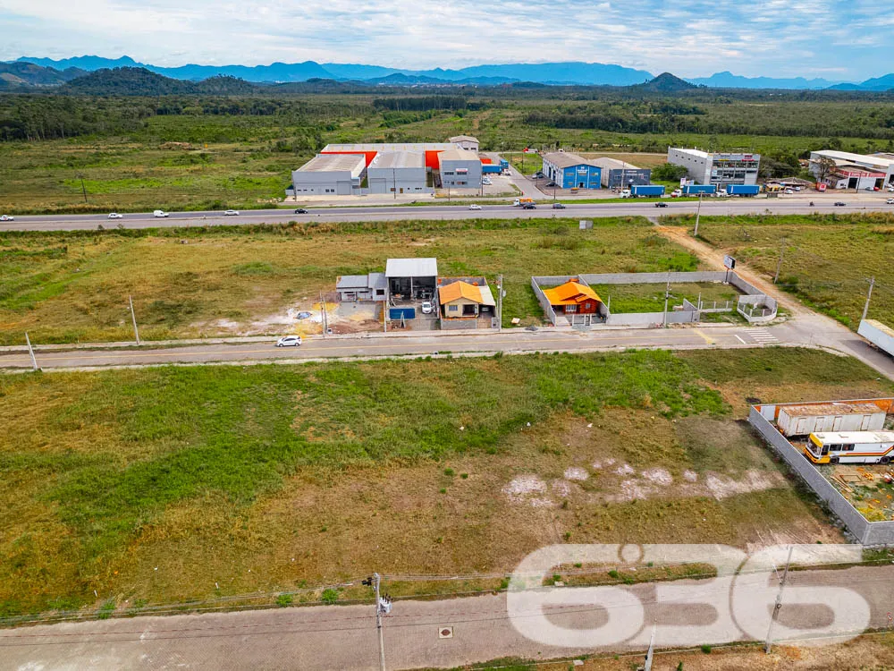 VENDE-SE TERRENO EM ARAQUARI - COLÉGIO AGRÍCOLA
I