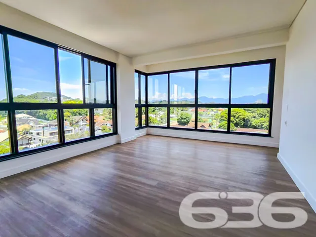 Apartamento de cobertura plana com 3 quartos, situ