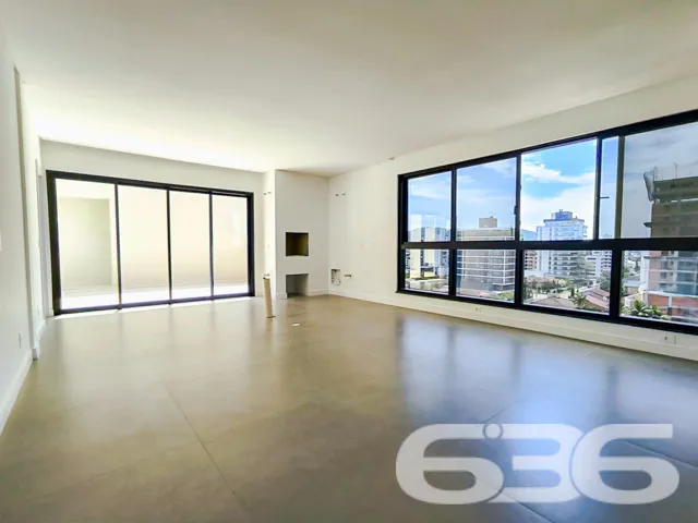 Apartamento de cobertura plana com 3 quartos, situ