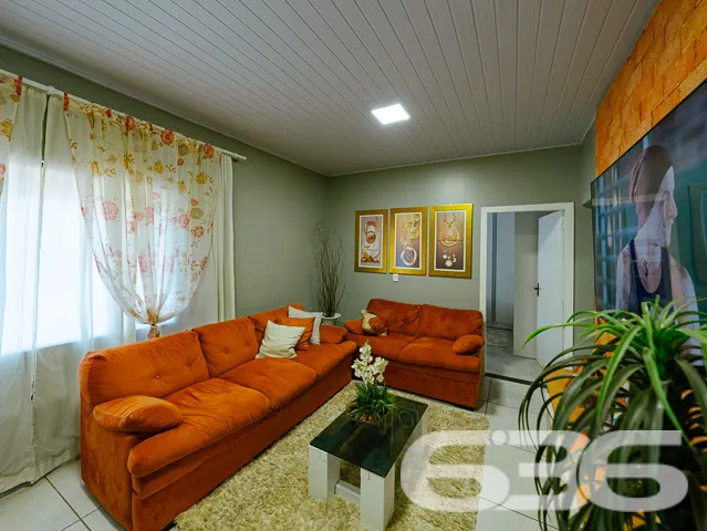 Apresentamos com exclusividade uma residĂȘncia que
