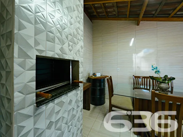 Apresentamos com exclusividade uma residĂȘncia que