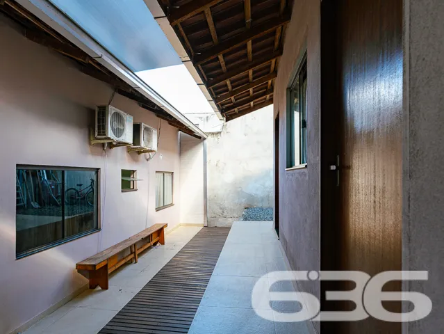 Apresentamos com exclusividade uma residĂȘncia que