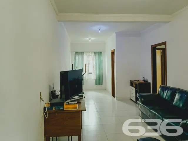 ESPAĂO E SOFISTICAĂĂO NO BAIRRO BUCAREIN: SOBRADO