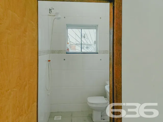 ESPAĂO E SOFISTICAĂĂO NO BAIRRO BUCAREIN: SOBRADO