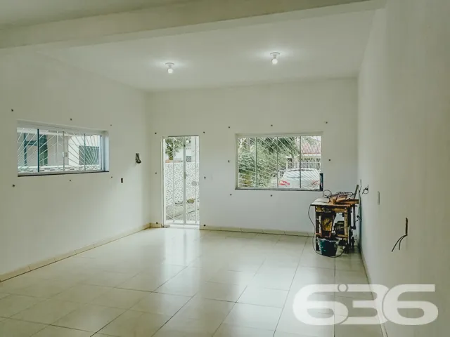 ESPAĂO E SOFISTICAĂĂO NO BAIRRO BUCAREIN: SOBRADO