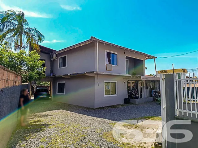 AMPLO SOBRADO NO BAIRRO ITINGA, JOINVILLE â 4 DORM