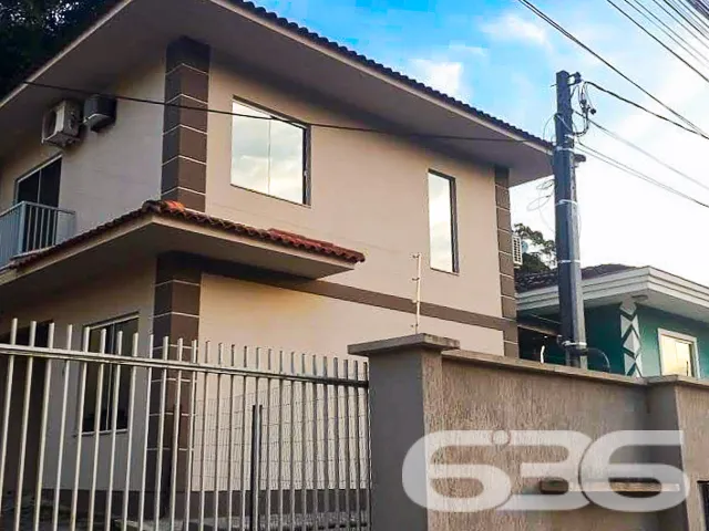 Sobrado Geminado no Bairro Boa Vista, Joinville (S