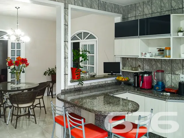 SOFISTICAÇÃO E CONFORTO NO BAIRRO FÁTIMA – SOBRADO