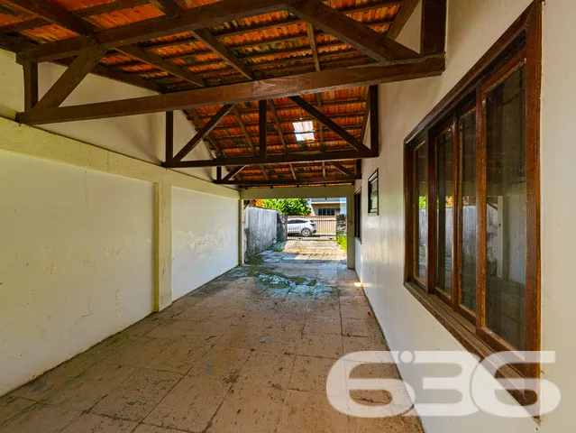 OPORTUNIDADE ÚNICA NO BAIRRO SANTO ANTÔNIO – CASA