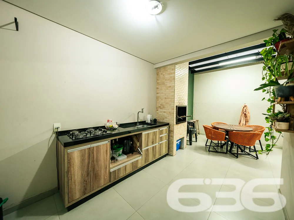 Residência Geminada à Venda no Bairro Jardim Iriri