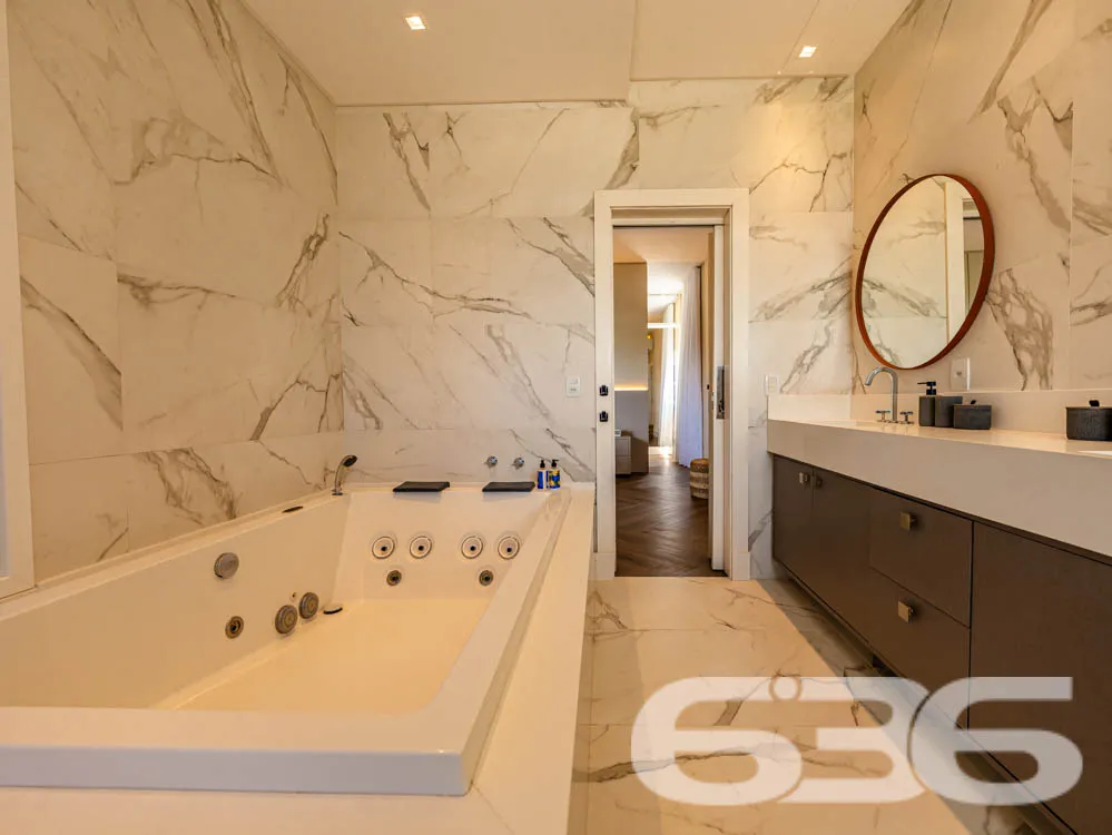 Encante-se com o luxo e a sofisticação desta resid
