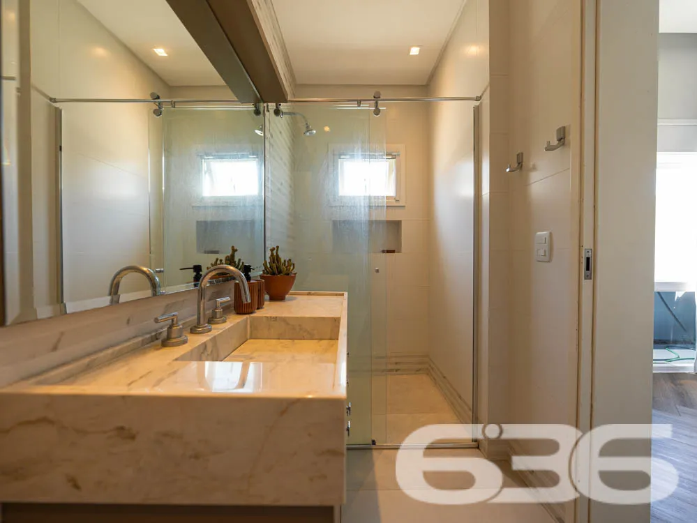 Encante-se com o luxo e a sofisticação desta resid