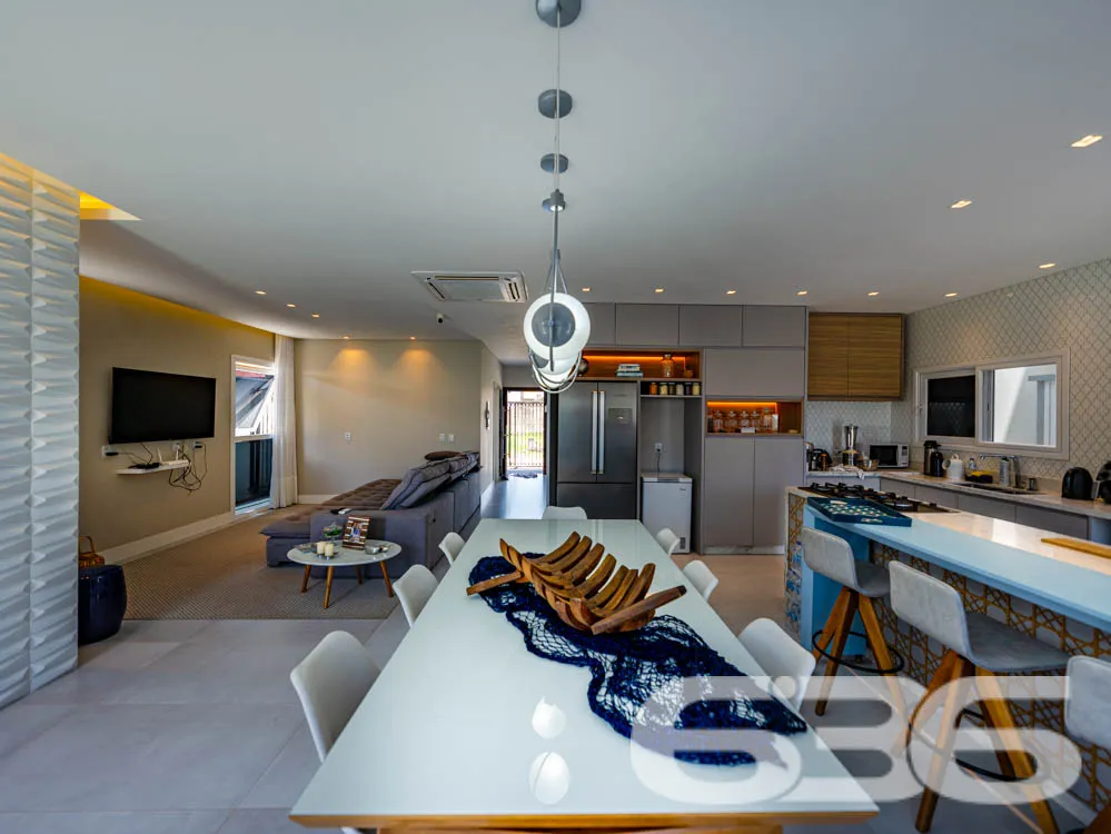 Encante-se com o luxo e a sofisticação desta resid