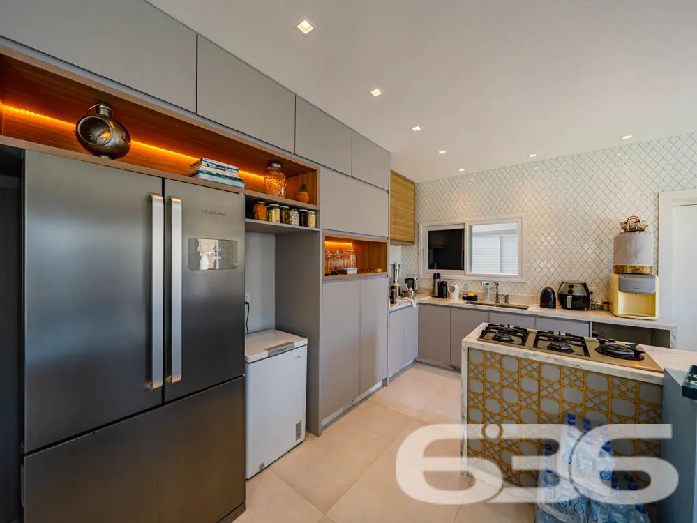 Encante-se com o luxo e a sofisticação desta resid