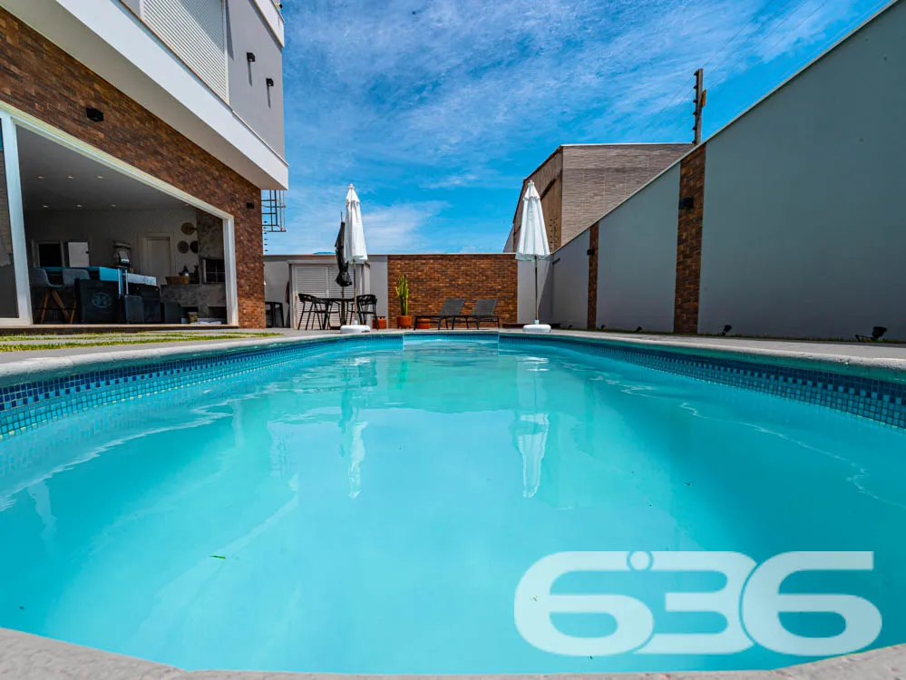 Encante-se com o luxo e a sofisticação desta resid