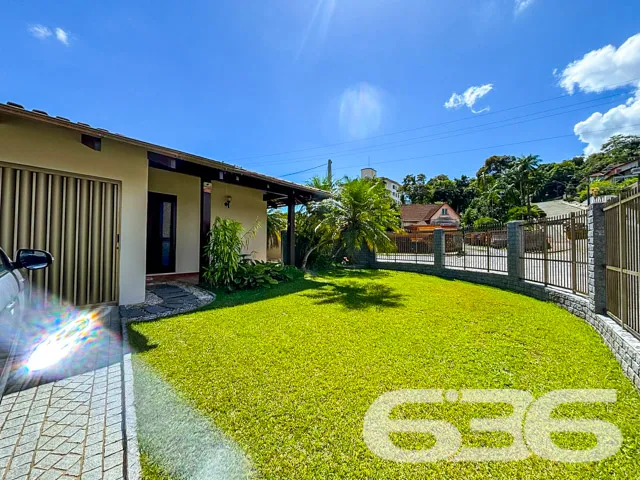 Descubra o charme e a elegância nesta residência t