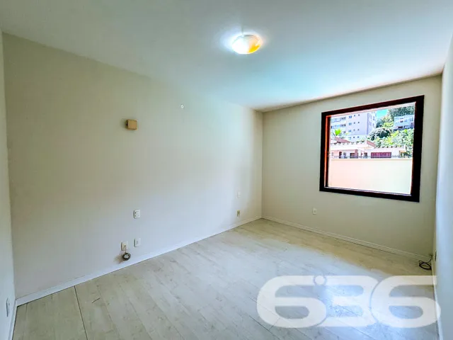 Descubra o charme e a elegância nesta residência t