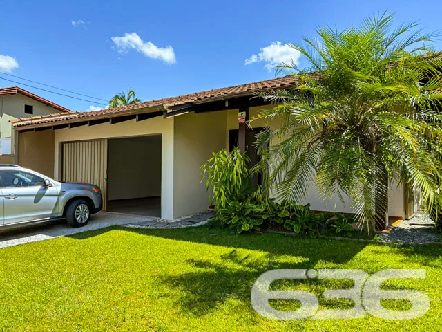 Descubra o charme e a elegância nesta residência t